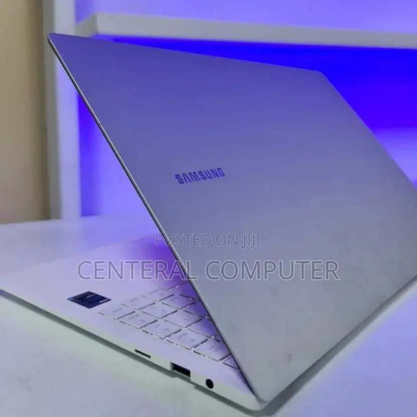 New Laptop Samsung Galaxy Book 2 16GB Intel Core I7 SSD 512GB