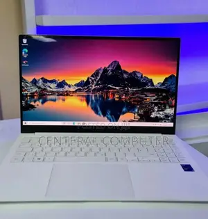 New Laptop Samsung Galaxy Book 2 16GB Intel Core I7 SSD 512GB