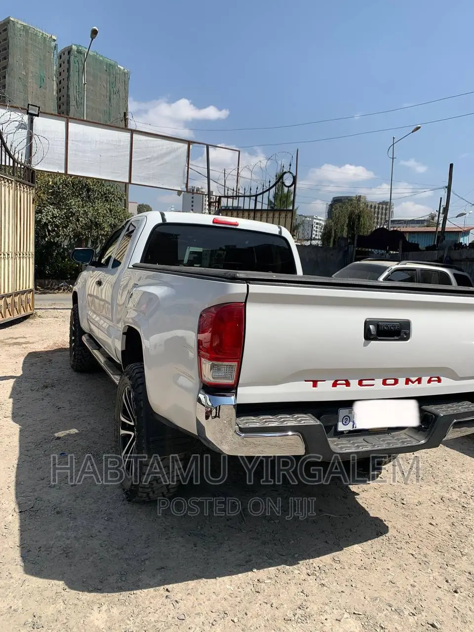 Toyota Tacoma 2020 White