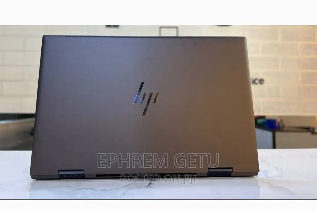 New Laptop HP Envy X360 8GB AMD Ryzen 5 SSD 512GB