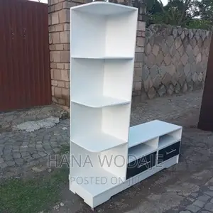 Photo - የመፅሀፍ መደርደሪያ