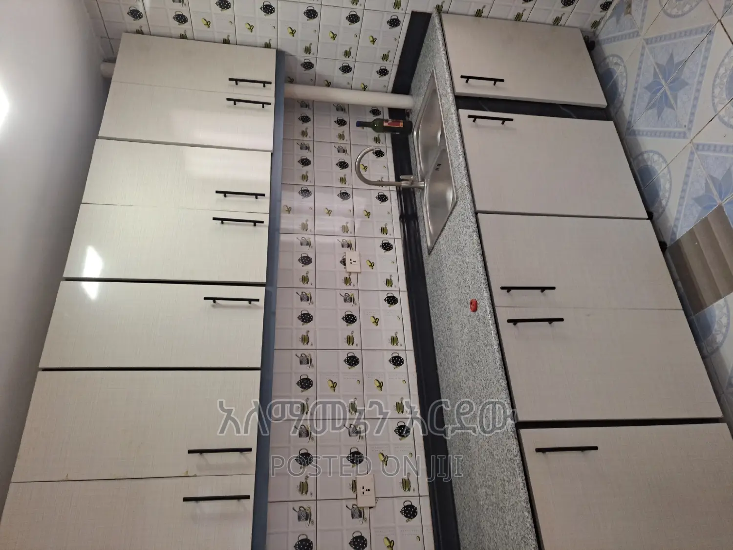 Furnished 1bdrm Condo in ሰሚት ኮንዶሚንየም, Bole for sale