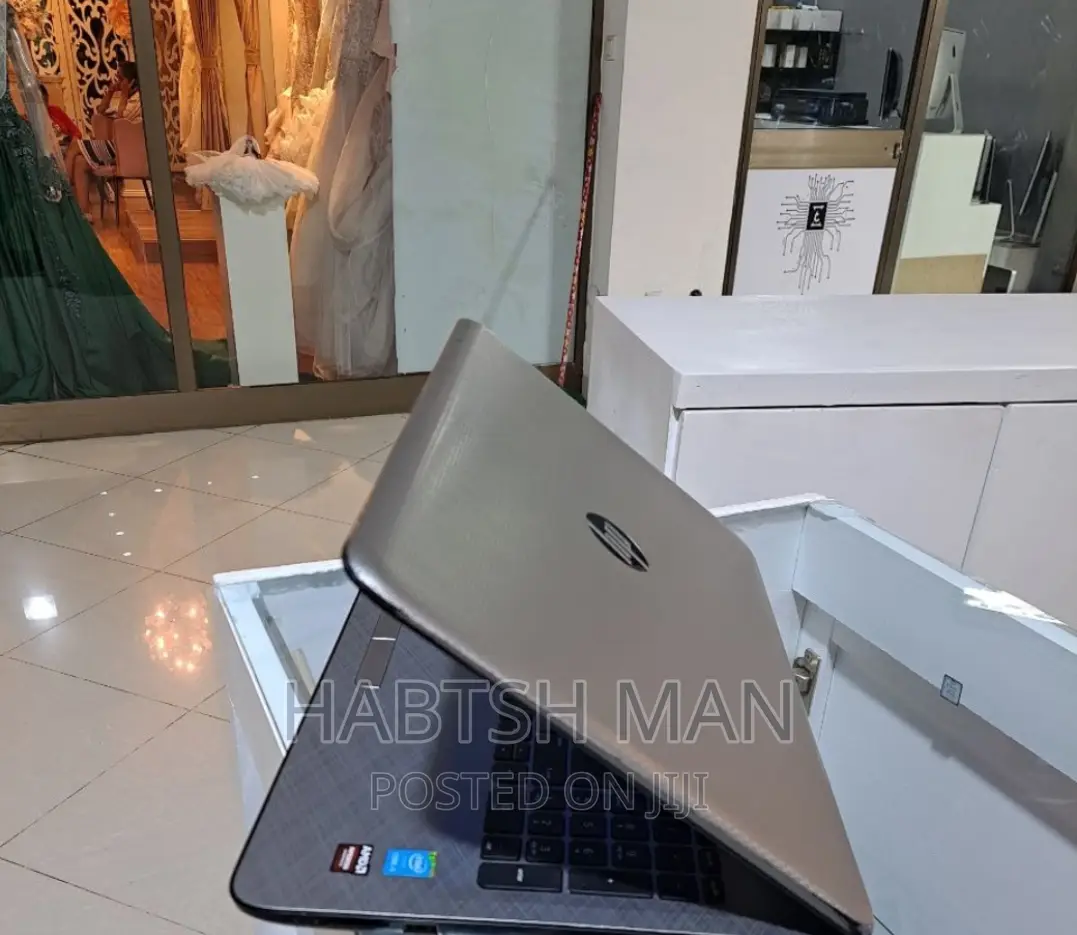 New Laptop HP Stream Notebook 8GB Intel Core i5 HDD 1T