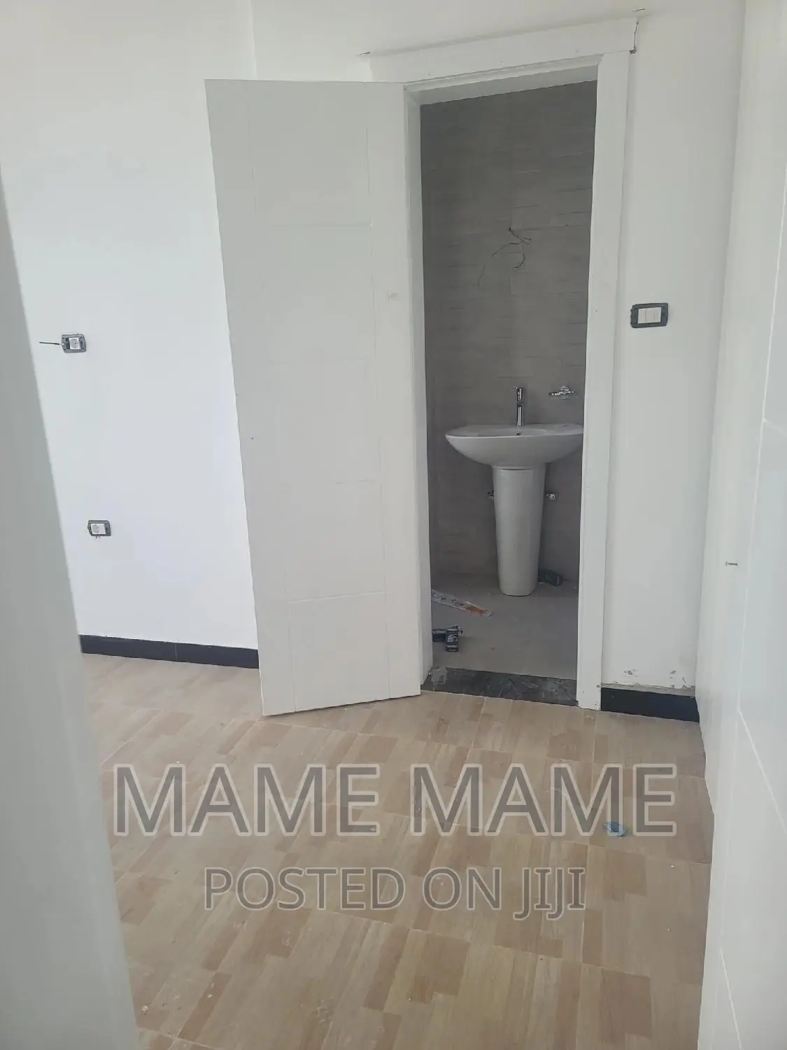 9bdrm House in Addis Abeba, Bole for sale