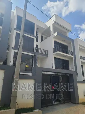 9bdrm House in Addis Abeba, Bole for sale