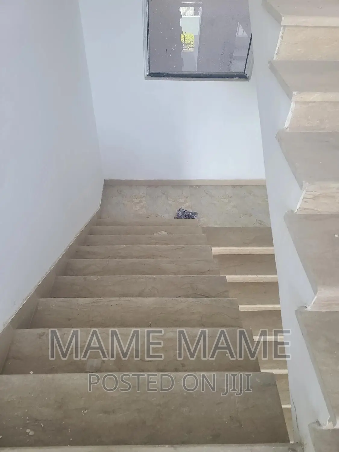 9bdrm House in Addis Abeba, Bole for sale