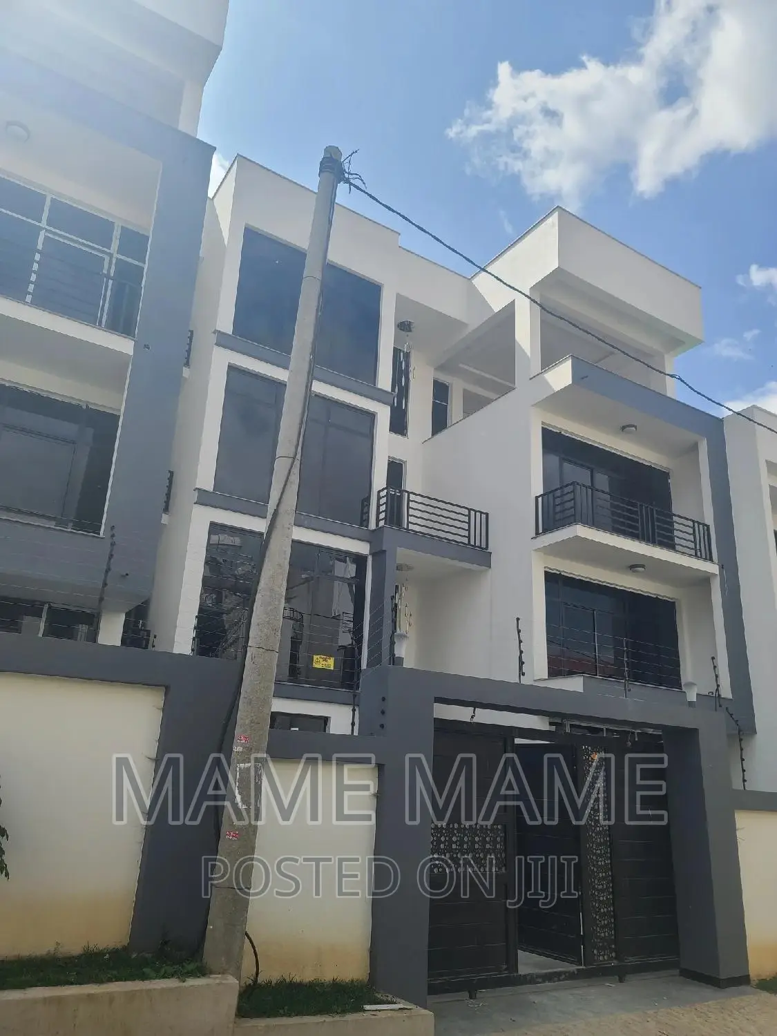 9bdrm House in Addis Abeba, Bole for sale