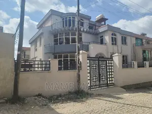 11bdrm House in Addis Abeba, Bole for rent