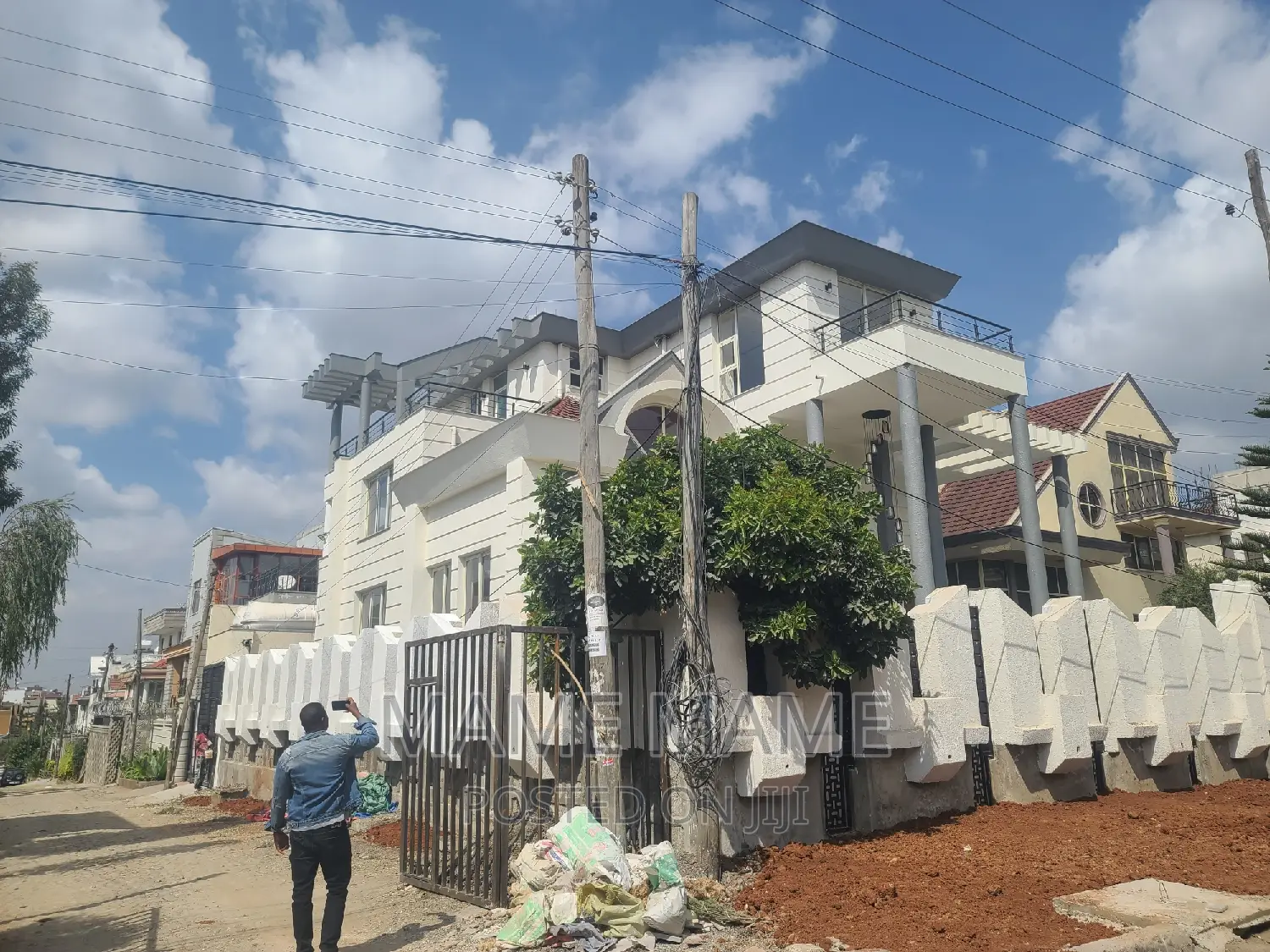 9bdrm House in Addis Abeba, Bole for sale