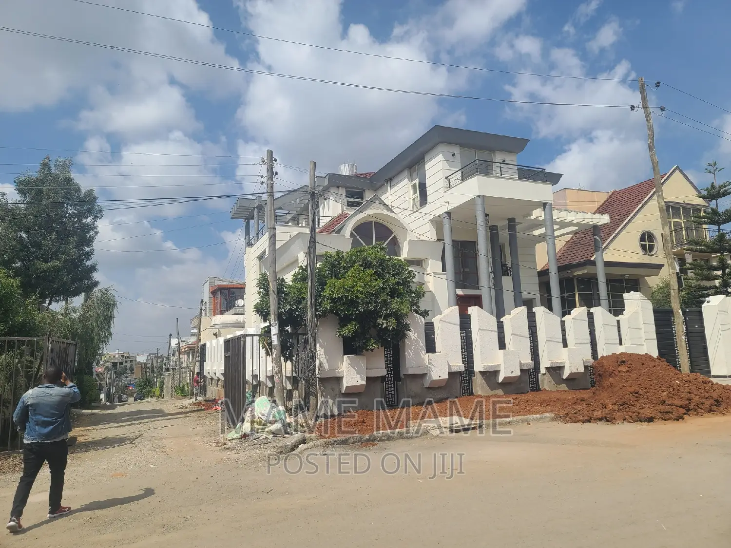 9bdrm House in Addis Abeba, Bole for sale
