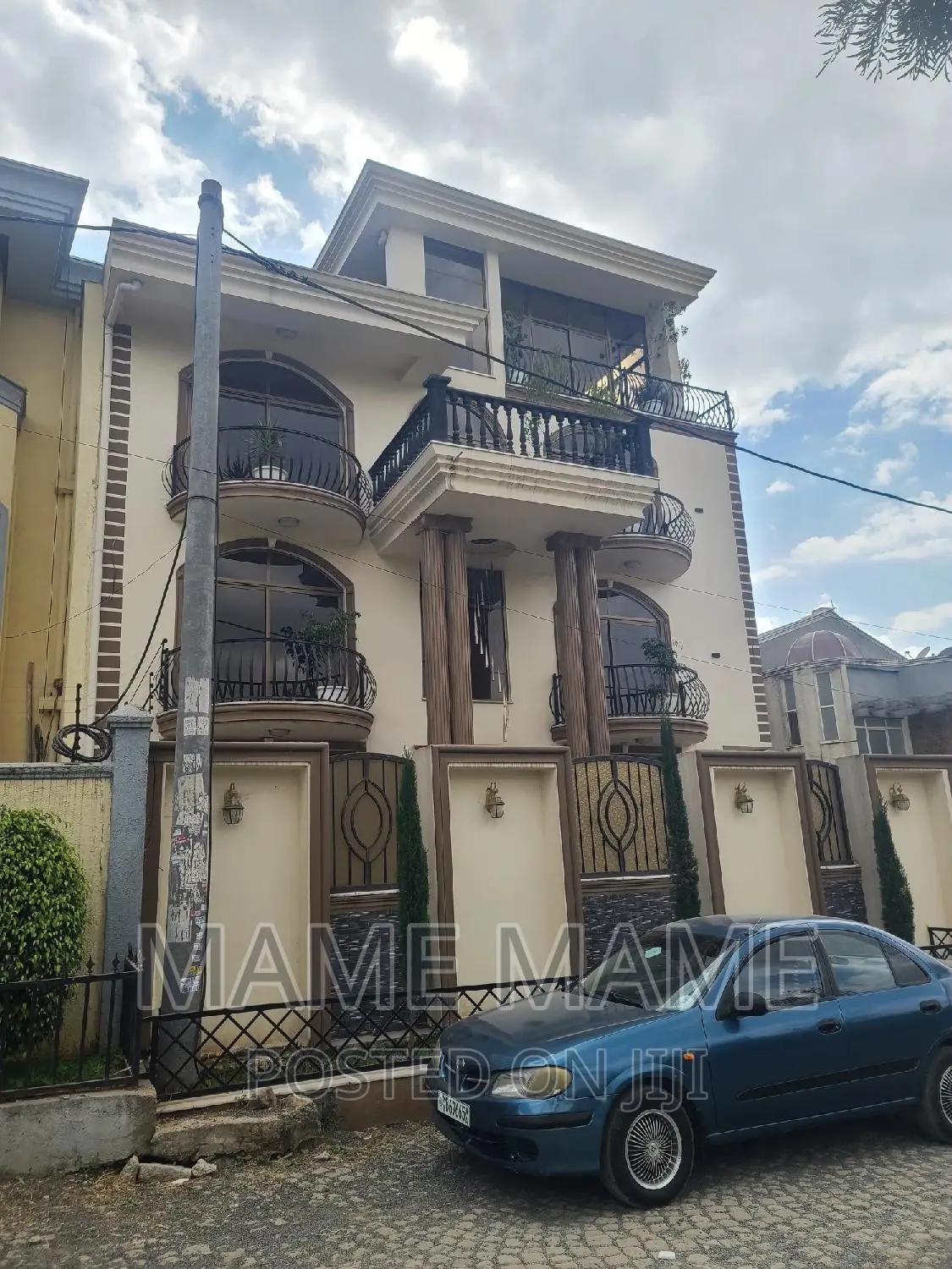 9bdrm House in Addis Abeba, Bole for sale