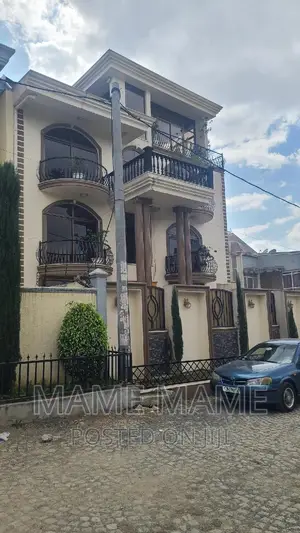 9bdrm House in Addis Abeba, Bole for sale