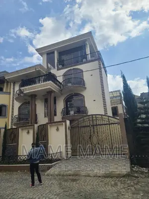 9bdrm House in Addis Abeba, Bole for sale