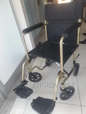 ትናንሽ ጎማ ያላቸው Wheelchair=Wheelchair~Wheelchair(Wheelchair=Whe