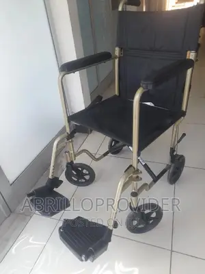 ትናንሽ ጎማ ያላቸው Wheelchair=Wheelchair~Wheelchair(Wheelchair=Whe