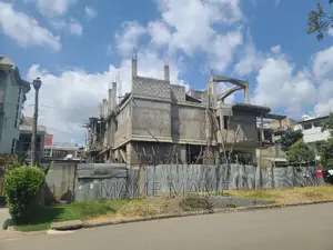 7bdrm House in Addis Abeba, Bole for sale