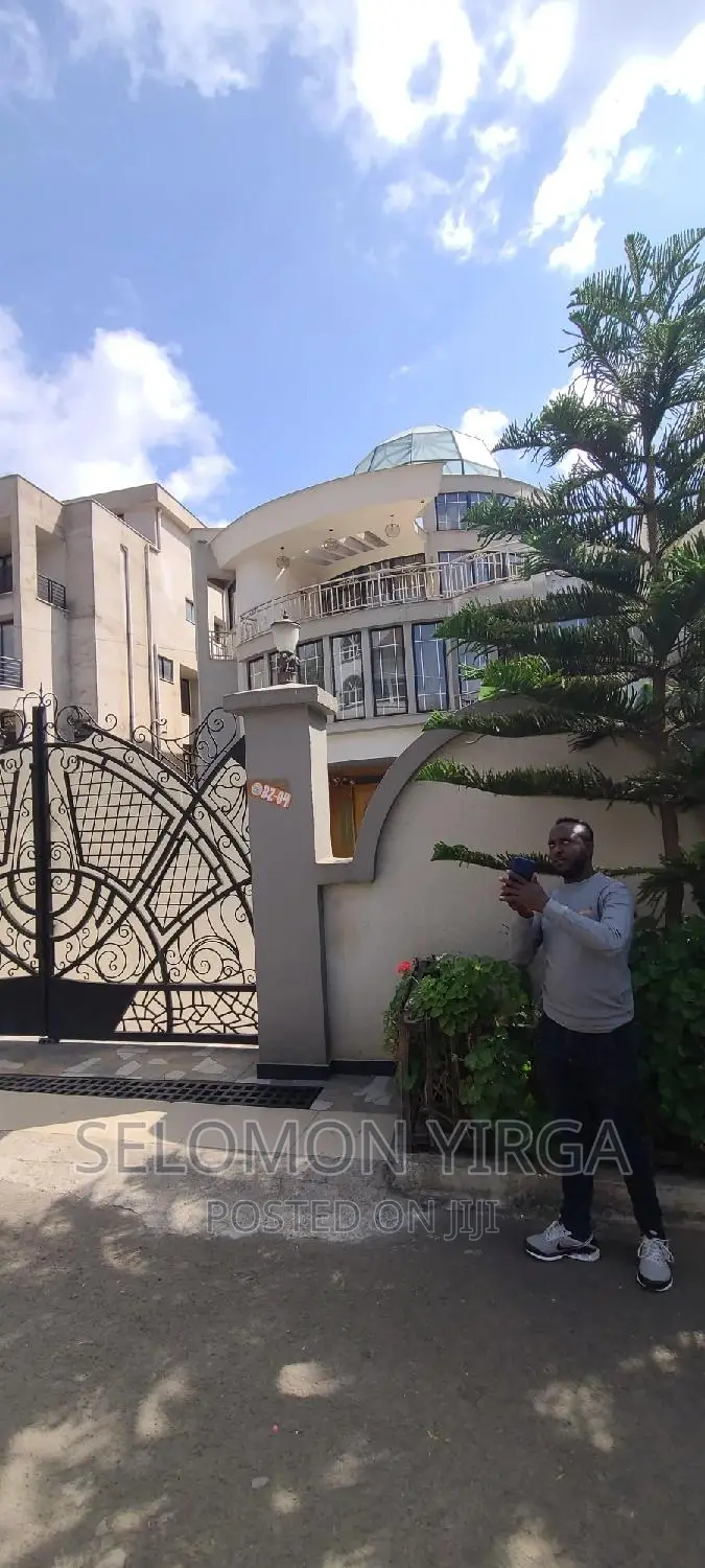 6bdrm House in Adis Ababa, Bole for sale