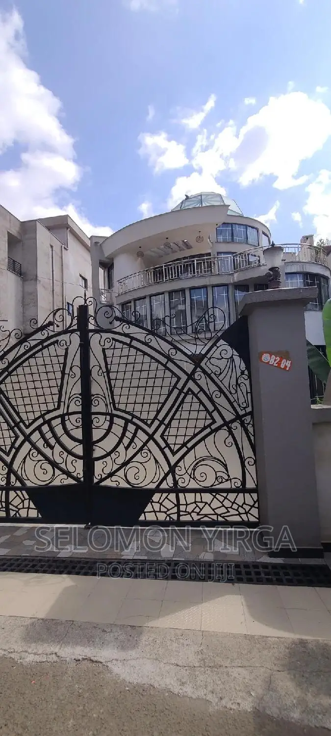 6bdrm House in Adis Ababa, Bole for sale