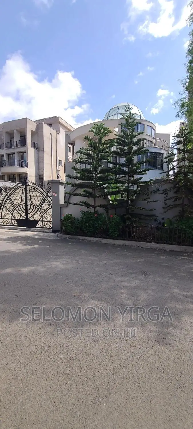 6bdrm House in Adis Ababa, Bole for sale