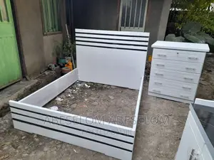 1,50 Cm አልጋ እና ሸሚዝ ኮሞ