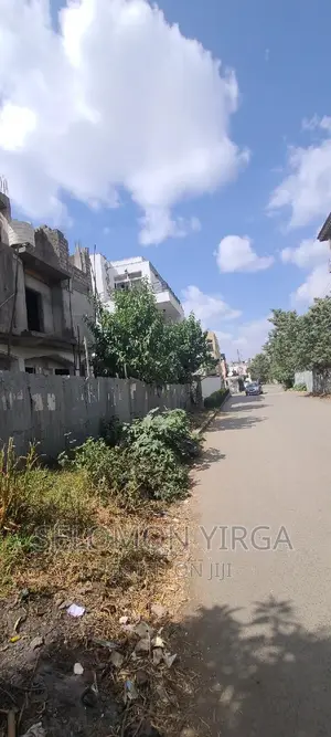 9bdrm House in Adis Ababa, Bole for sale