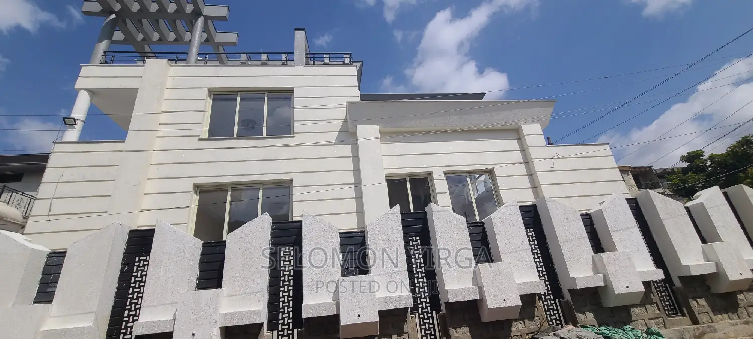 11bdrm House in Adis Abaa, Bole for sale