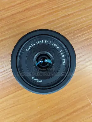 Canon EF-S 24mm F/2.8 STM Lens