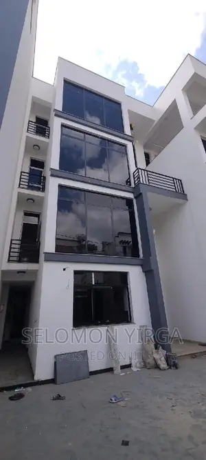 12bdrm House in Adis Ababa, Bole for sale