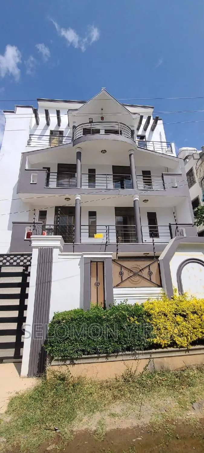 10bdrm House in Adis Ababa, Bole for sale