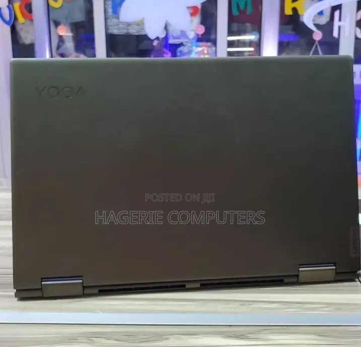 New Laptop Lenovo Yoga 710 12GB Intel Core I7 SSD 512GB