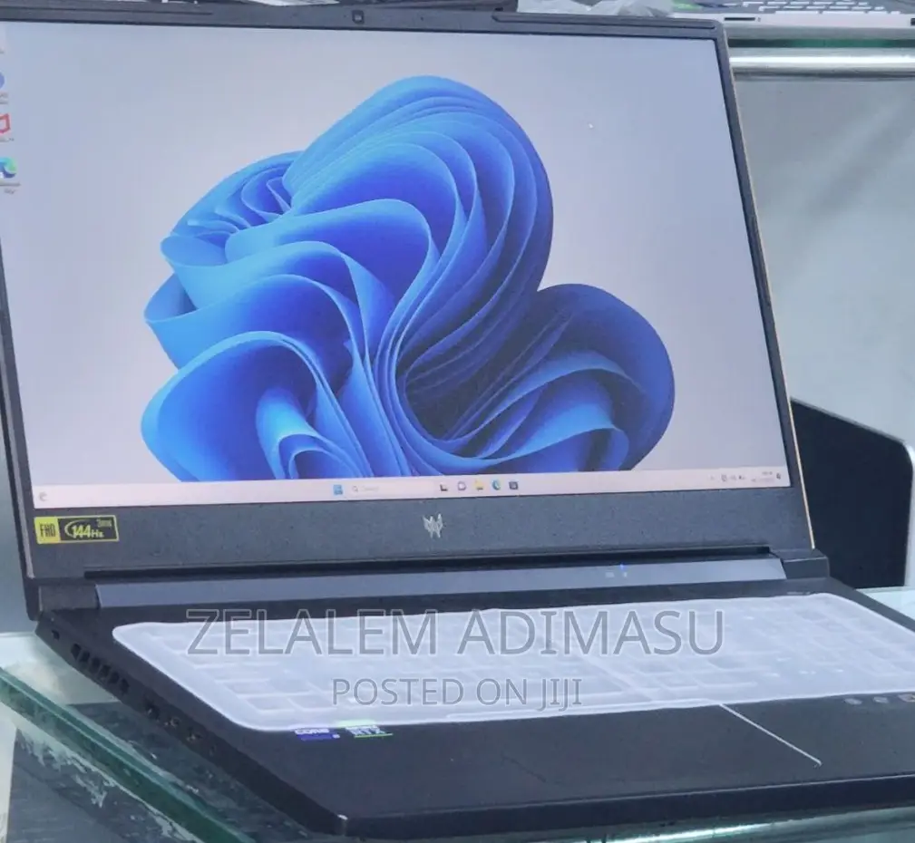 New Laptop Acer Predator Helios 300 16GB Intel Core I9 SSD 1T