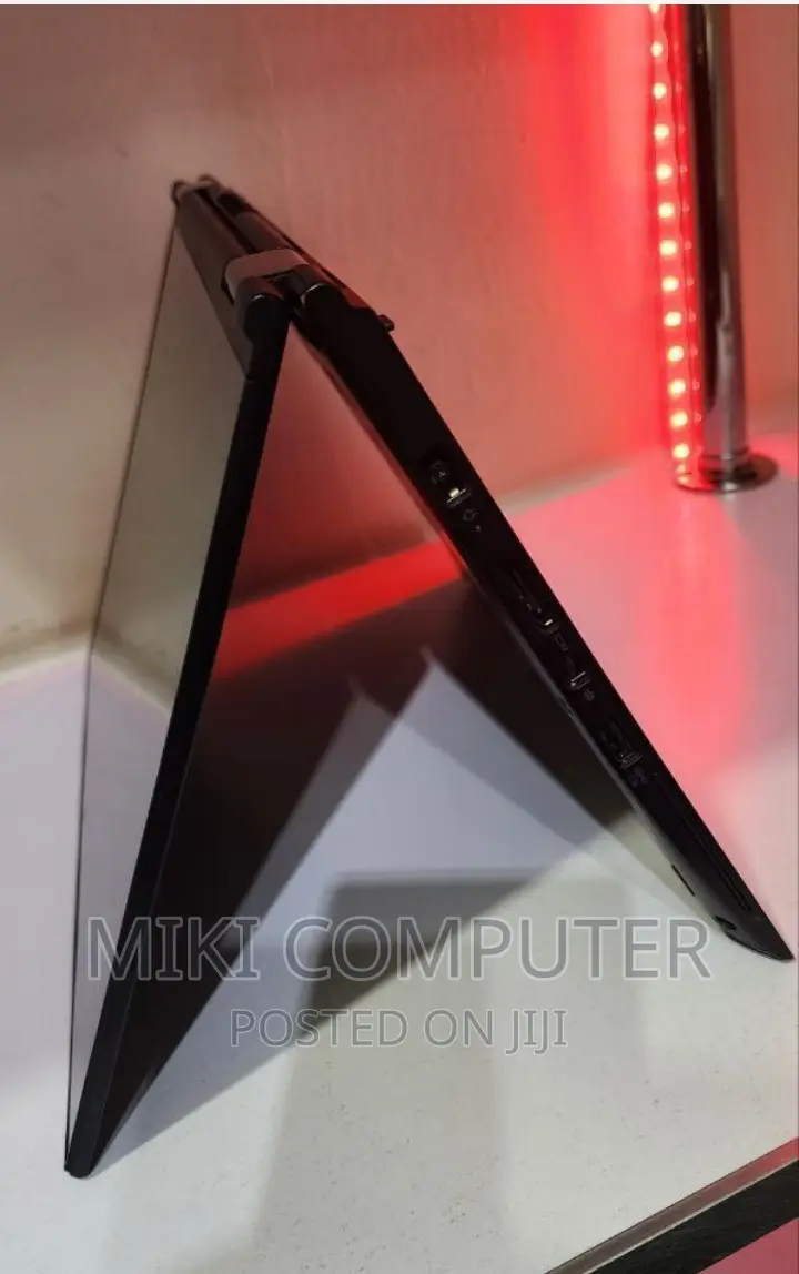 New Laptop Lenovo Yoga 260 8GB Intel Core I5 SSD 512GB