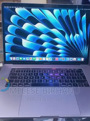 New Laptop Apple MacBook 2020 32GB Intel Core I9 SSD 1T