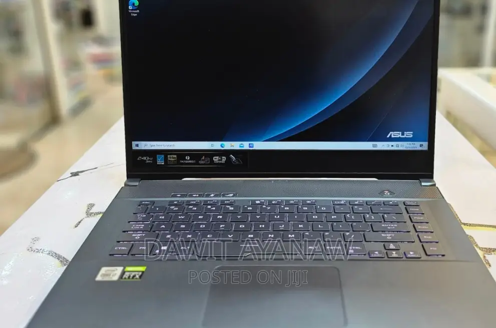 New Laptop Asus 16GB Intel Core I7 SSD 1T