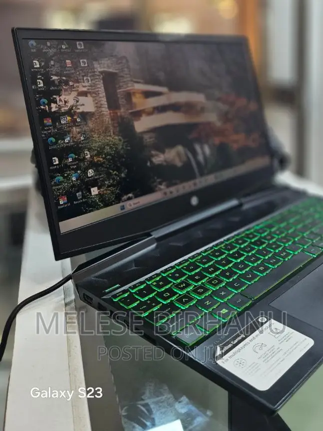 New Laptop HP 8GB Intel Core I5 SSD 256GB