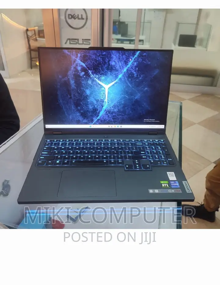 New Laptop Lenovo 16GB Intel Core I9 SSD 512GB