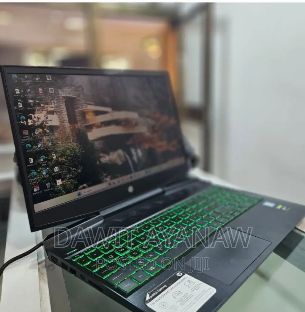 New Laptop HP 8GB Intel Core I5 SSD 256GB