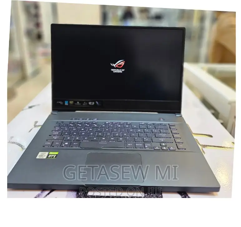 New Laptop Asus 16GB Intel Core I7 SSD 1T