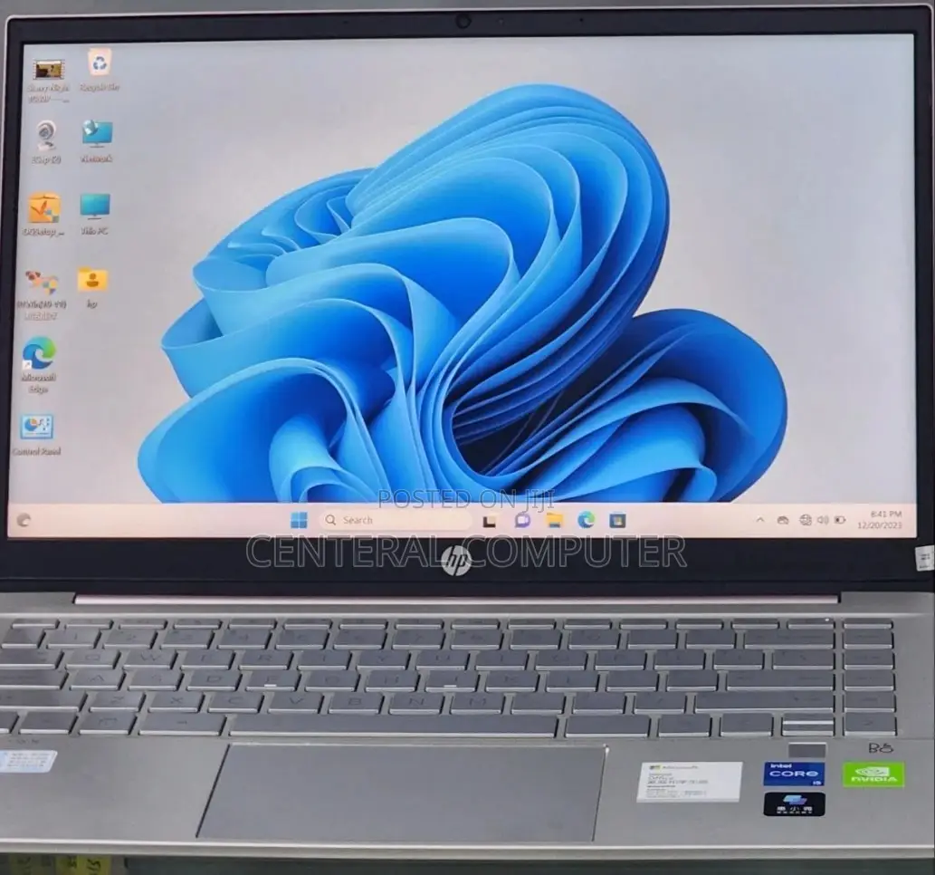 New Laptop HP 15-F272wm 16GB Intel Core I5 SSD 512GB