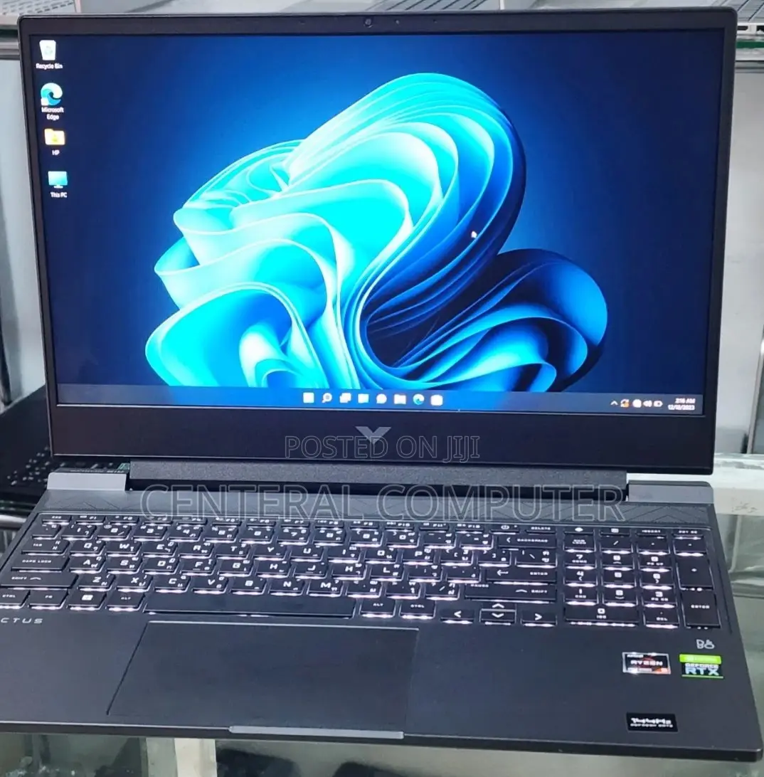 New Laptop HP Victus 16 16GB AMD Ryzen 5 SSD 512GB