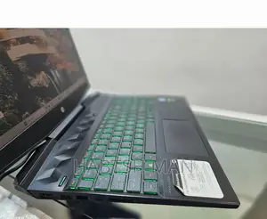 New Laptop HP Pavilion 15 8GB Intel Core I5 SSD 256GB