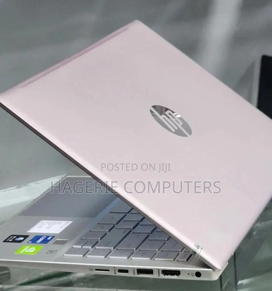 New Laptop HP Pavilion 14-ce3064st 16GB Intel Core i5 SSD 512GB