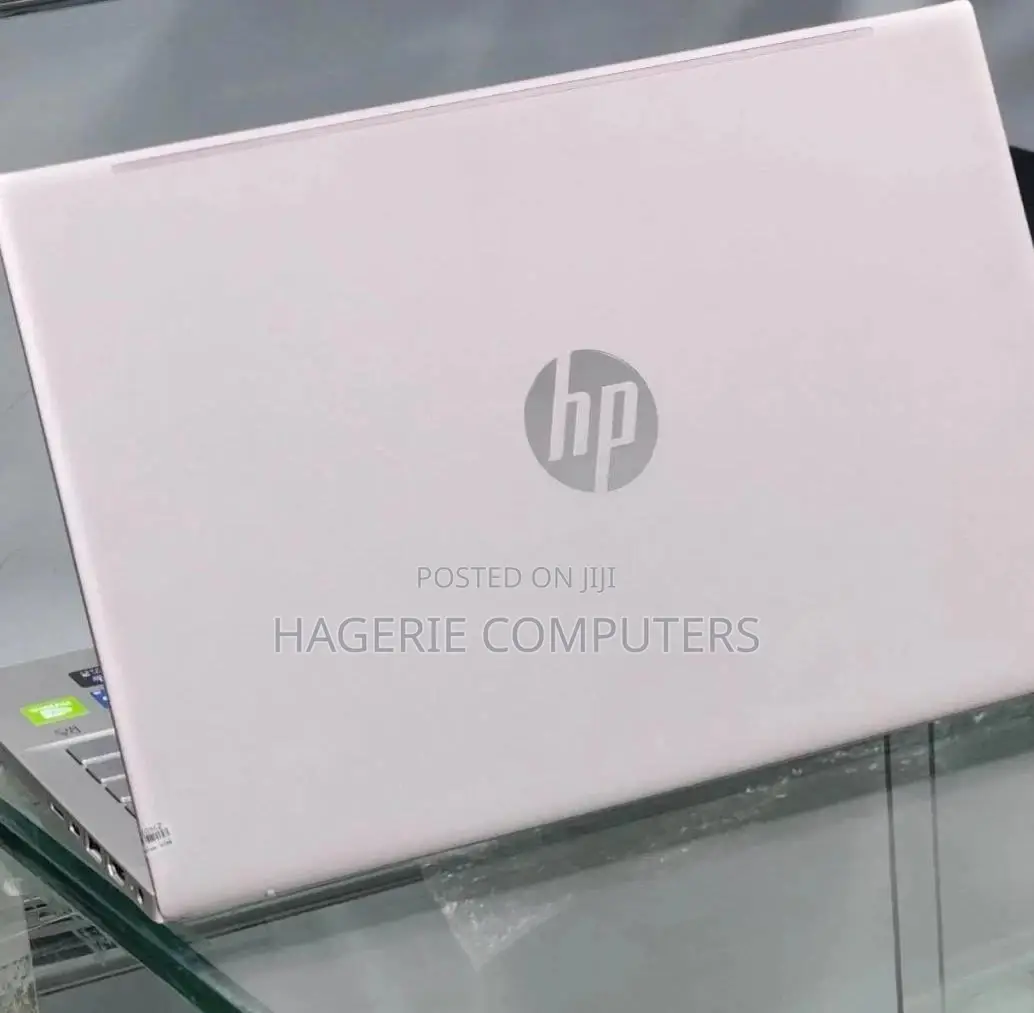 New Laptop HP Pavilion 14-ce3064st 16GB Intel Core i5 SSD 512GB