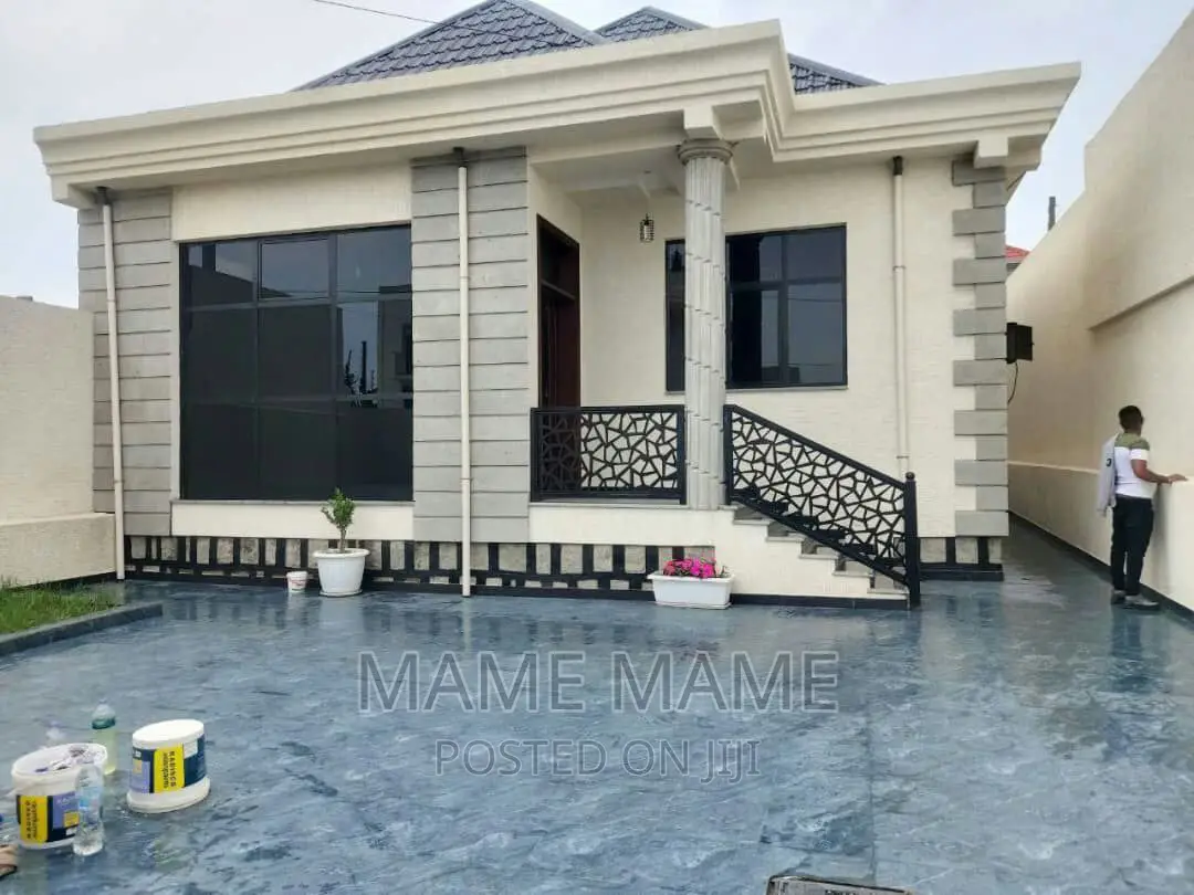 5bdrm Villa in Addis Abeba, Bole for sale
