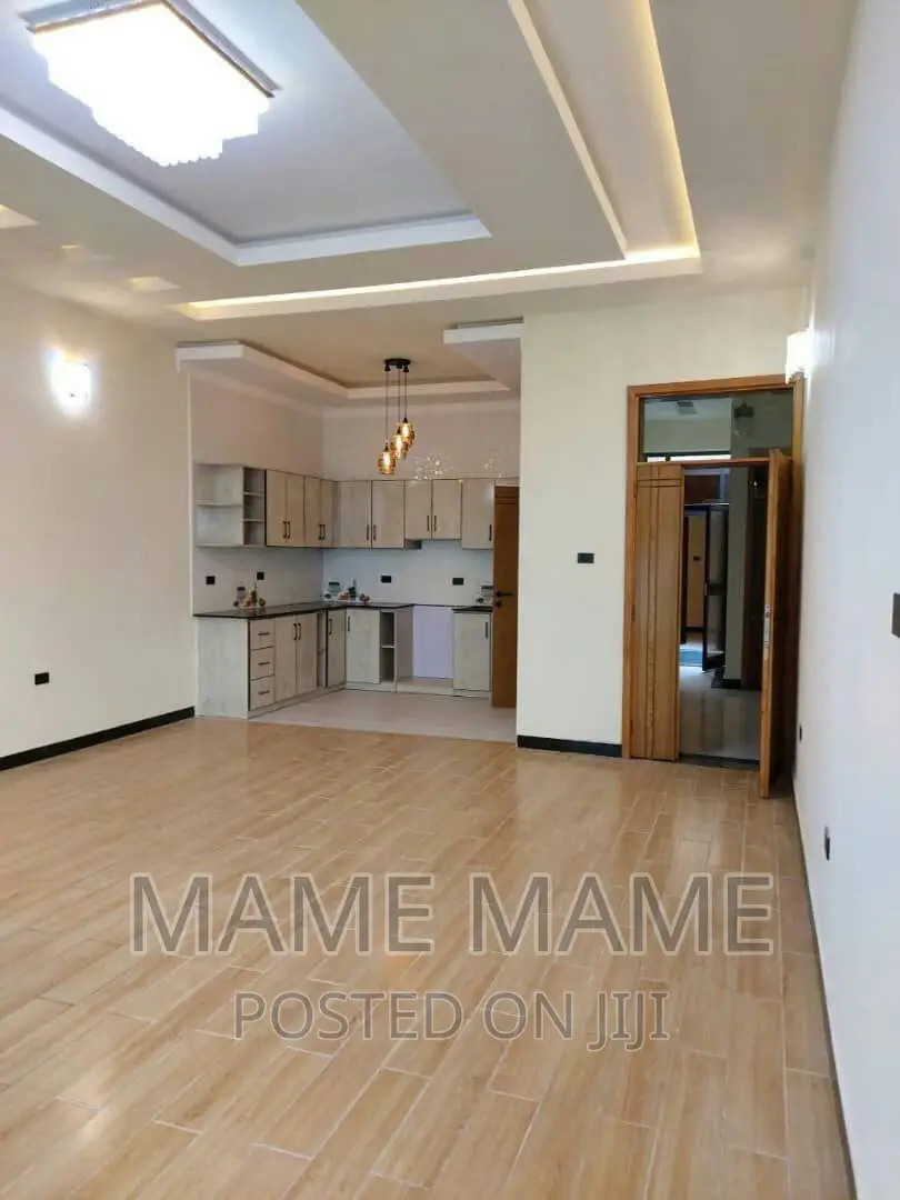 5bdrm Villa in Addis Abeba, Bole for sale