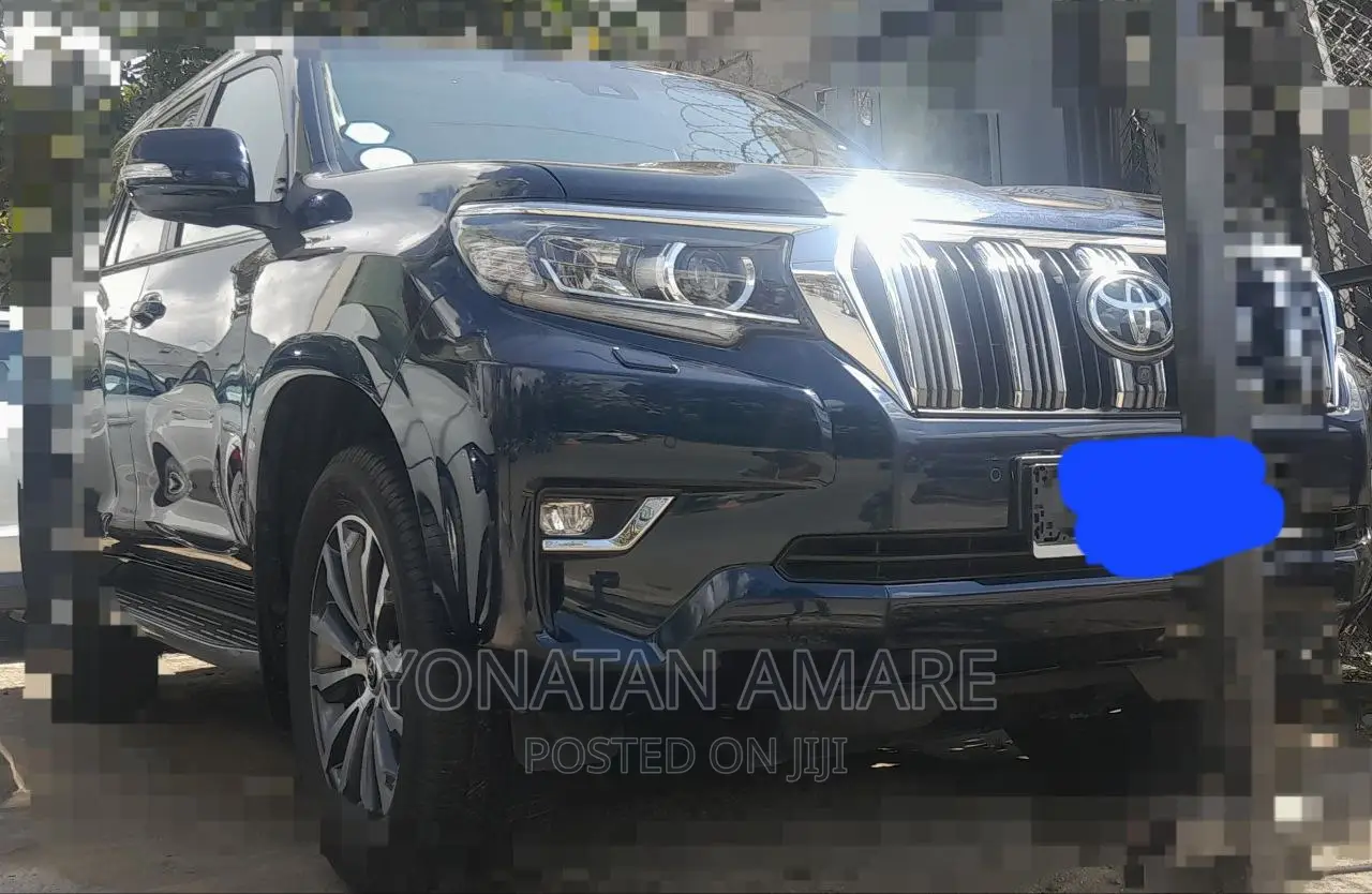 Toyota Land Cruiser 2022 Blue