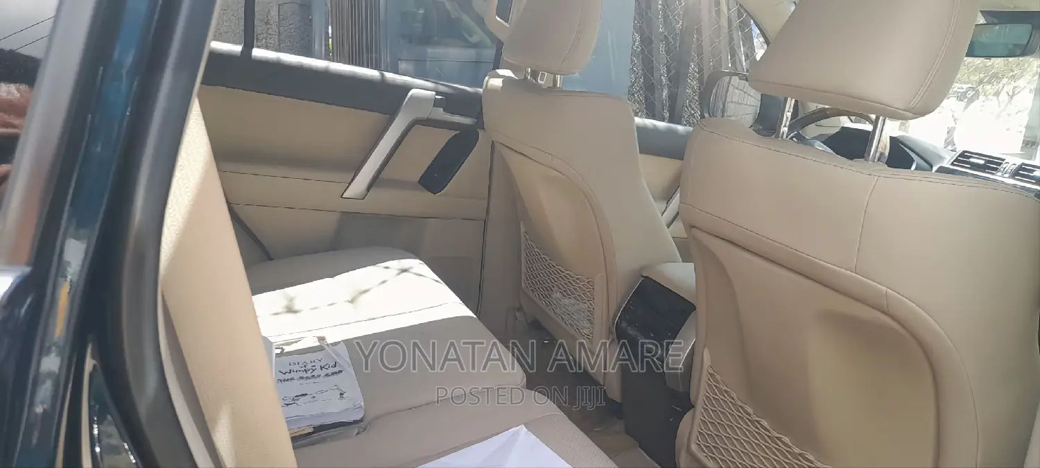 Toyota Land Cruiser 2022 Blue