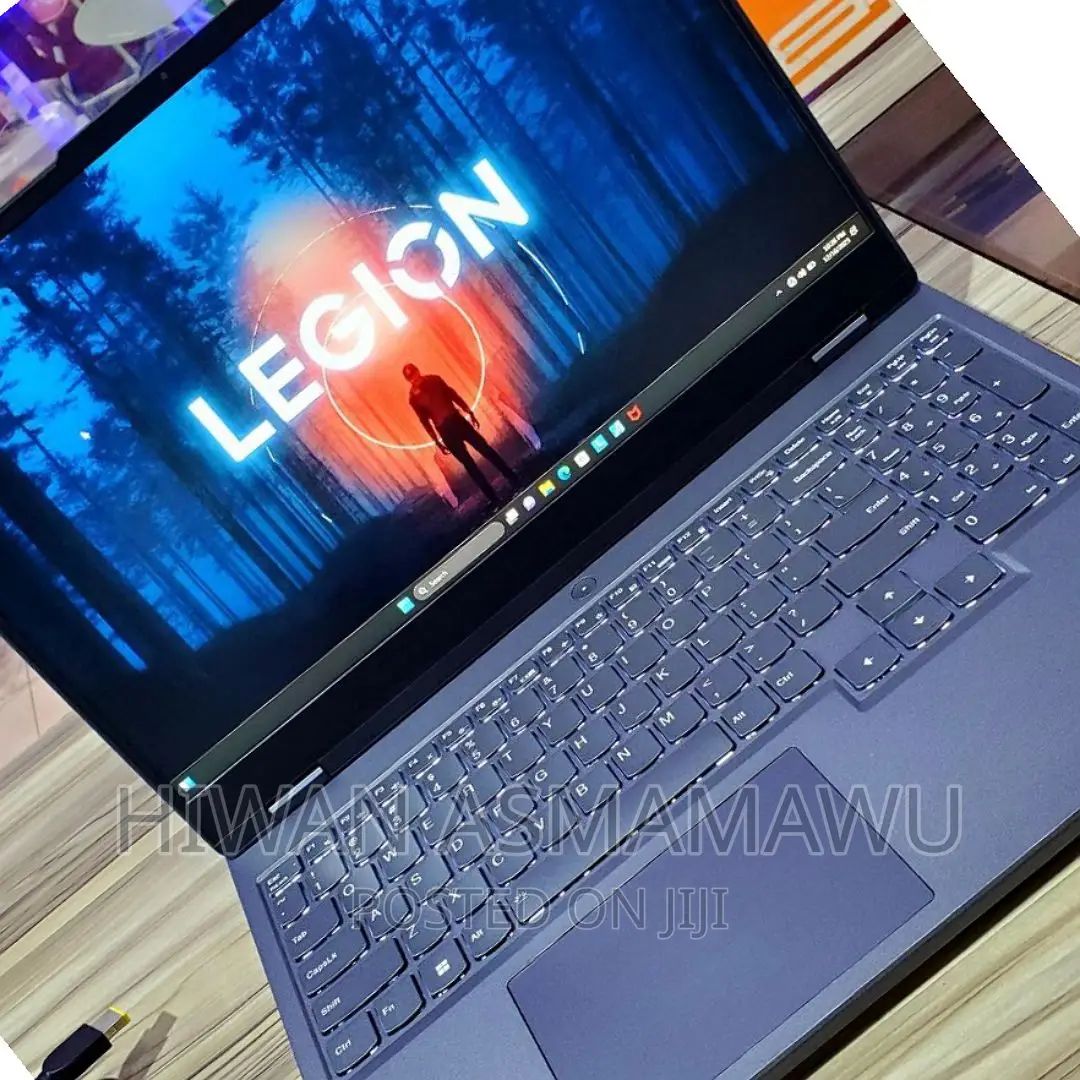 New Laptop Lenovo Legion 5 16GB AMD Ryzen 7 SSD 512GB