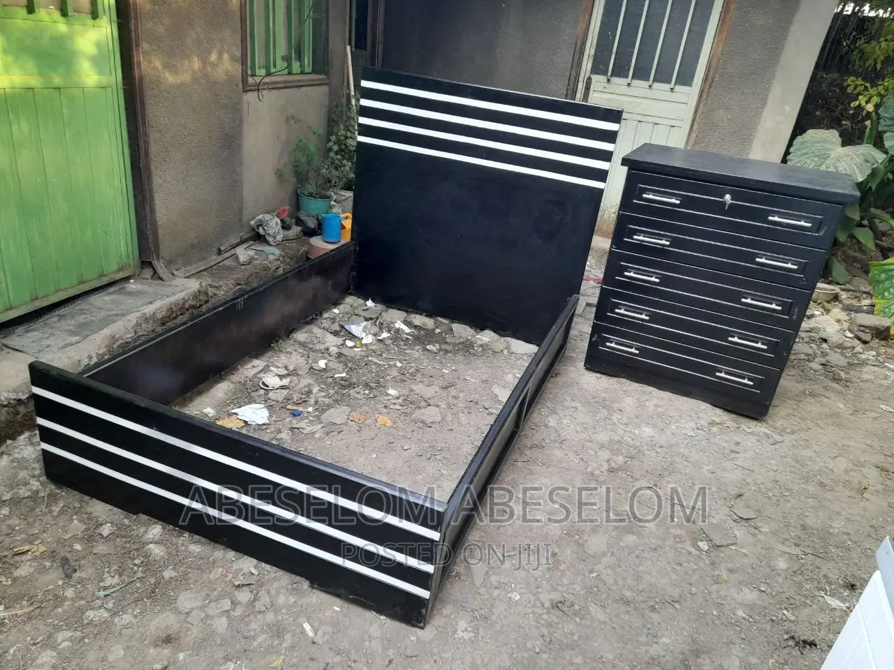 1,20 Cm አልጋ እና ሸሚዝ ኮሞ