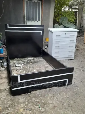 1,20 Cm አልጋ እና የልብስ መደርደሪያ